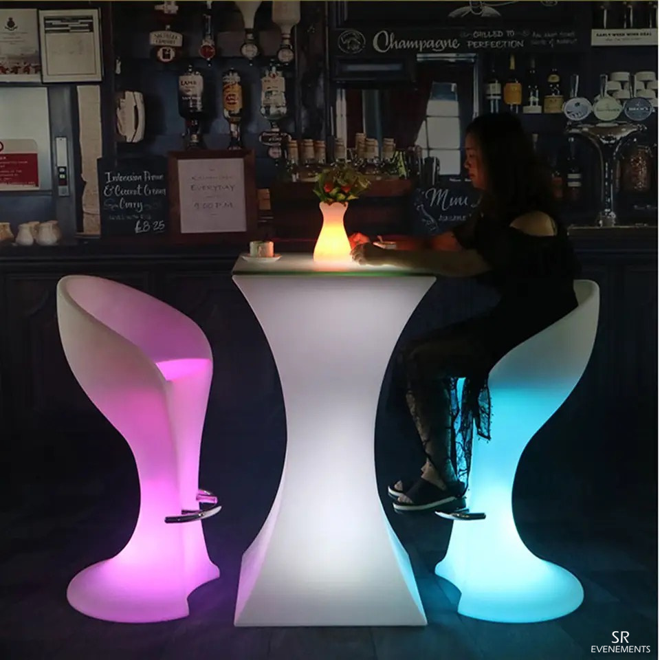 mange debout carre lumineux 4